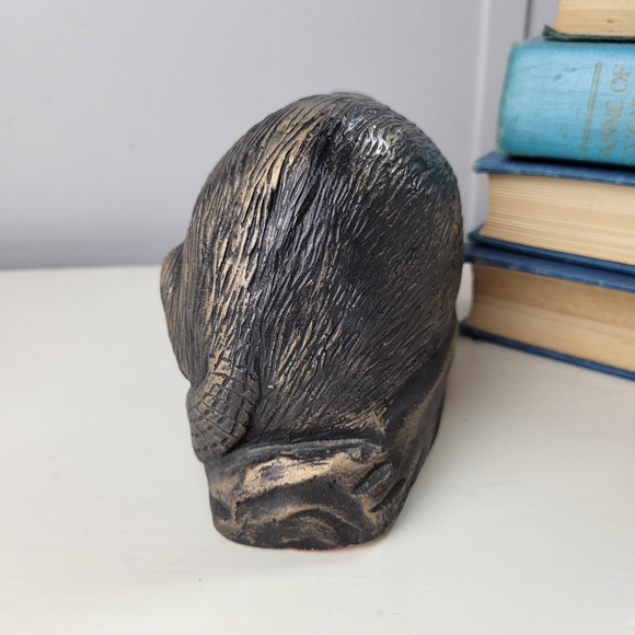 Mid-Century Modern Canadian Beaver Scupture Vintage Ceramic 6" - Picture 5 of 15